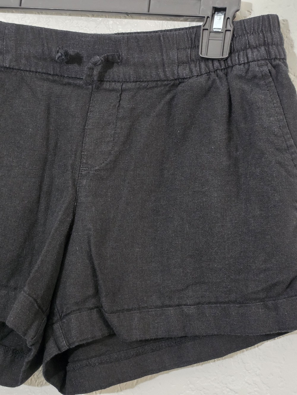 Old Navy Linen Blend Elastic Drawstring Black Shorts Womens Small - Picture 2 of 6